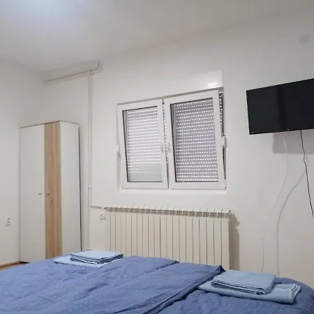 Nana * ג'אגודינה