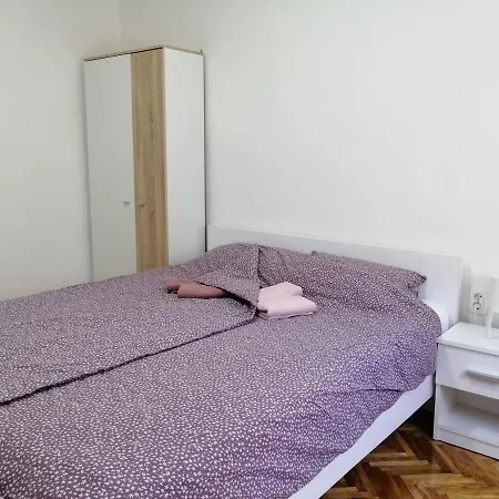 Nana ياغودينا